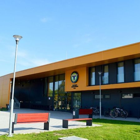 Sport Centrum Apartman Pápa Extérieur photo